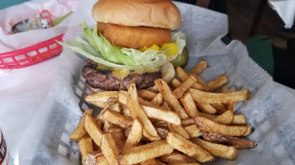 Cheeseburger Deluxe